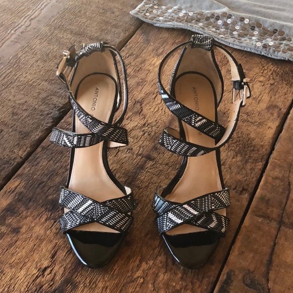 ANTONIO MELANI Shoes - DONATED!! Antonio Melani white & black woven